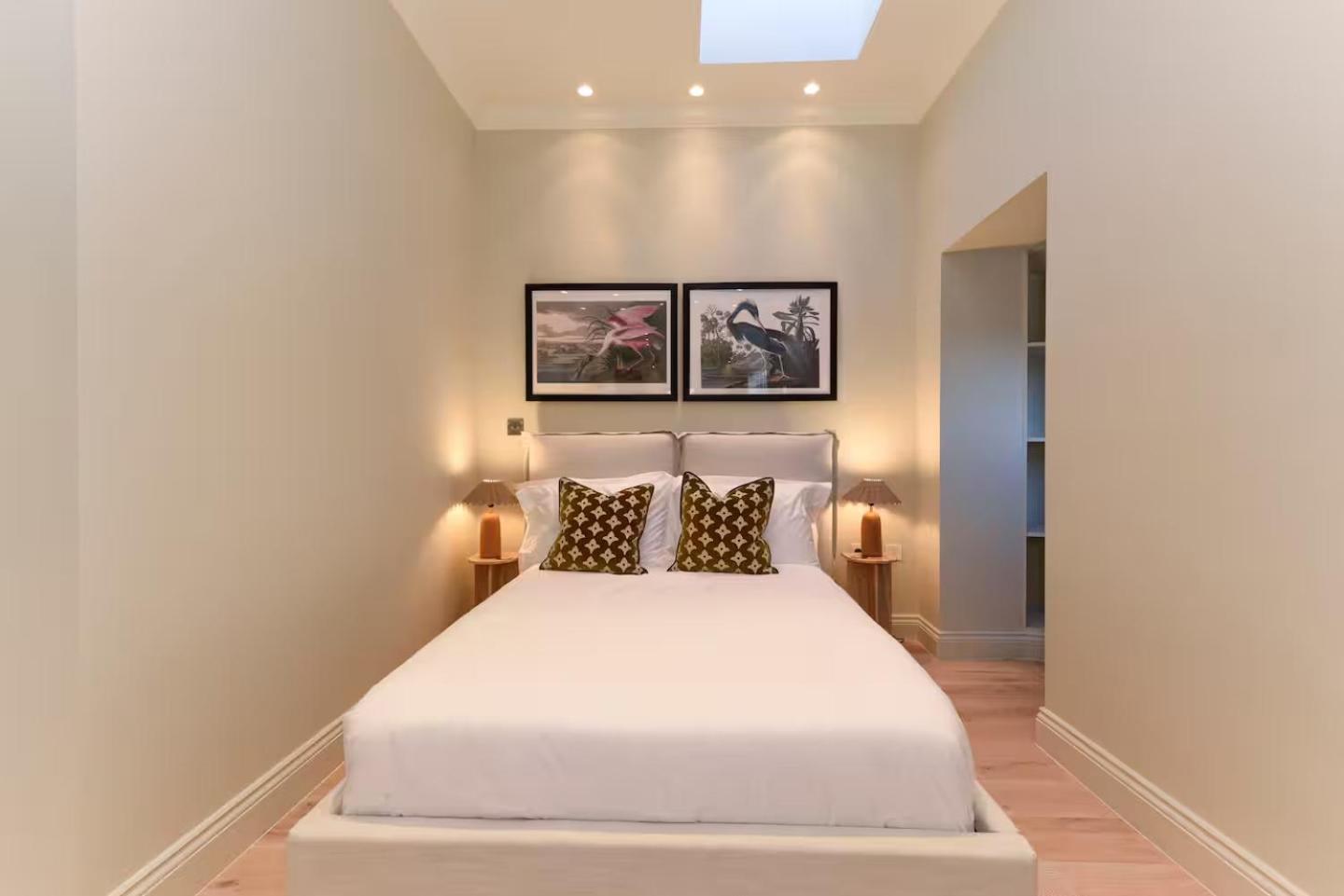 Apartment Pass The Keys Chic Loft-style *